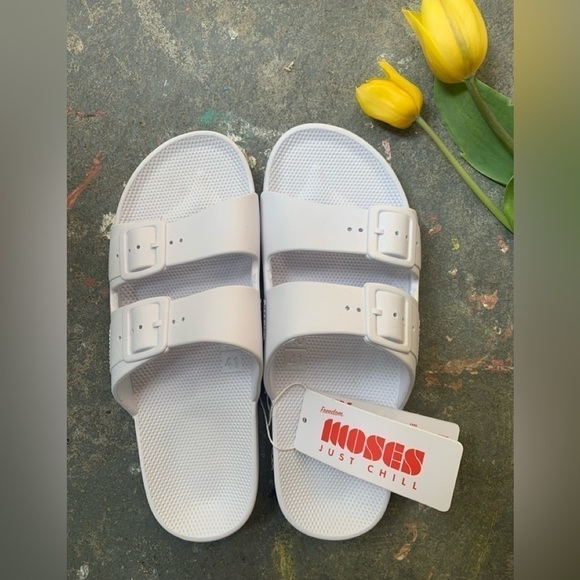 Freedom Moses Slides- size 41 - Picture 4 of 7